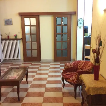 Anna Hotel 3*